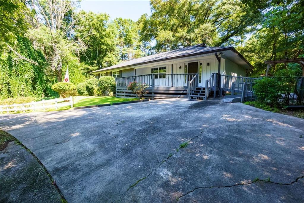 6434 Reinhardt College Parkway