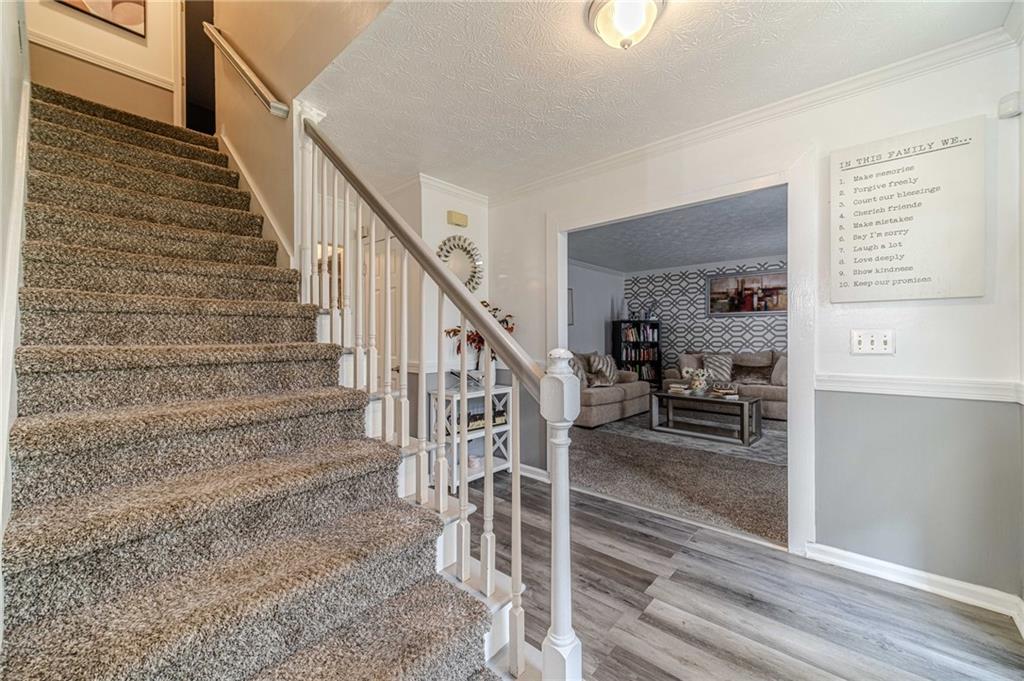 2056 Plantation Road