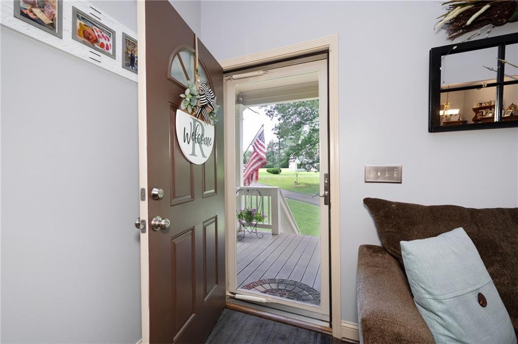 325 Harris Loop