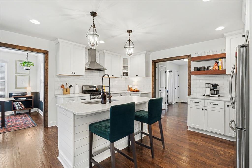 2435 Crestview Avenue