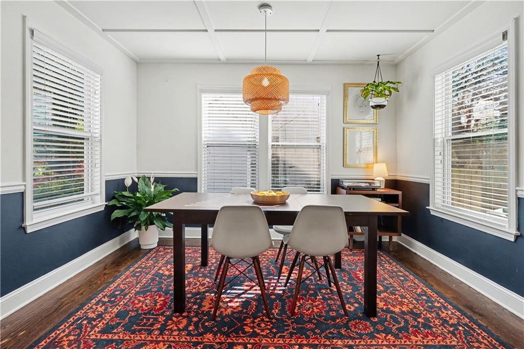 2435 Crestview Avenue