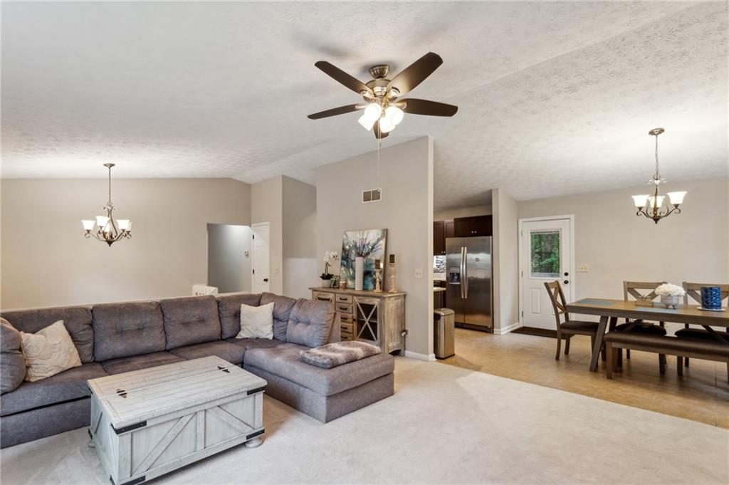 4192 Alaina Circle, Austell, Georgia image 7