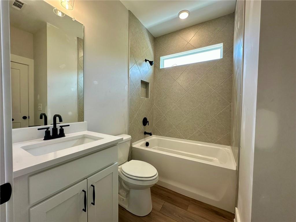6816 Cambridge Drive, Flowery Branch, Georgia image 7
