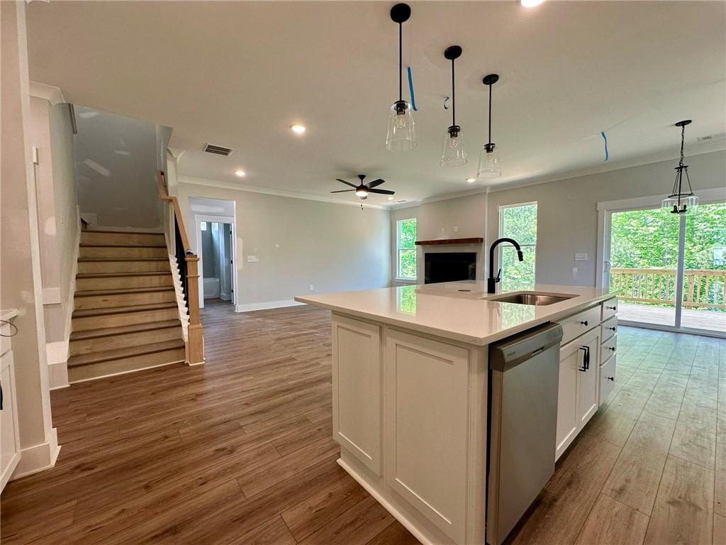 6816 Cambridge Drive, Flowery Branch, Georgia image 13