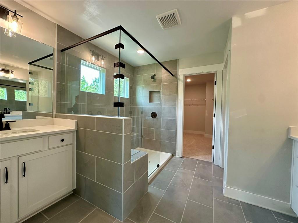 6816 Cambridge Drive, Flowery Branch, Georgia image 19