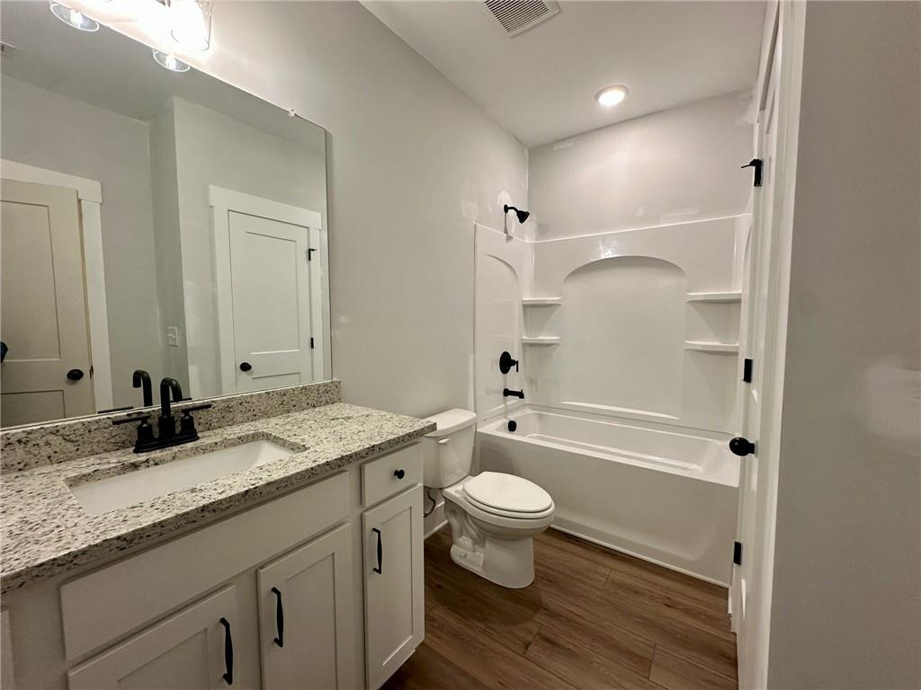 6816 Cambridge Drive, Flowery Branch, Georgia image 23