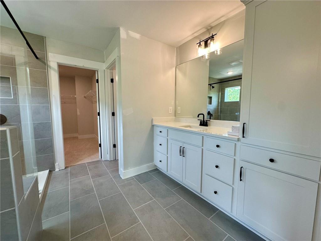 6816 Cambridge Drive, Flowery Branch, Georgia image 18