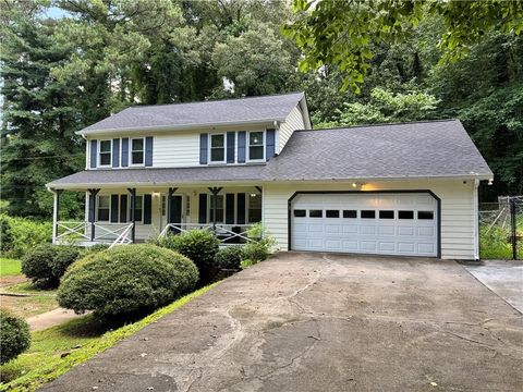 Photo of 460 Heathrow Way, Stone Mountain, GA 30087 (MLS # 7604302)