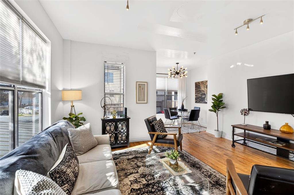 238 Walker Street SW 23