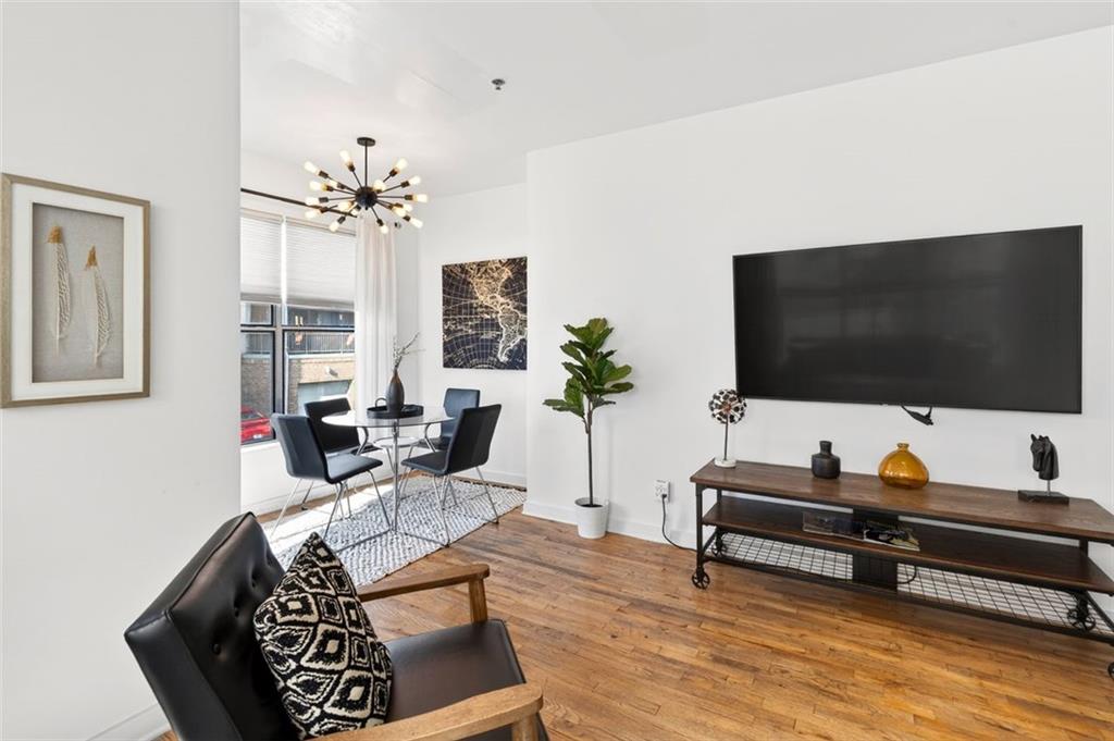 238 Walker Street SW 23