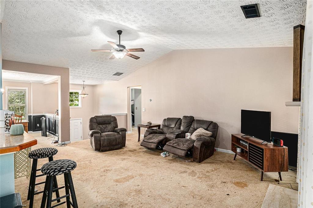 3348 Peyton Drive