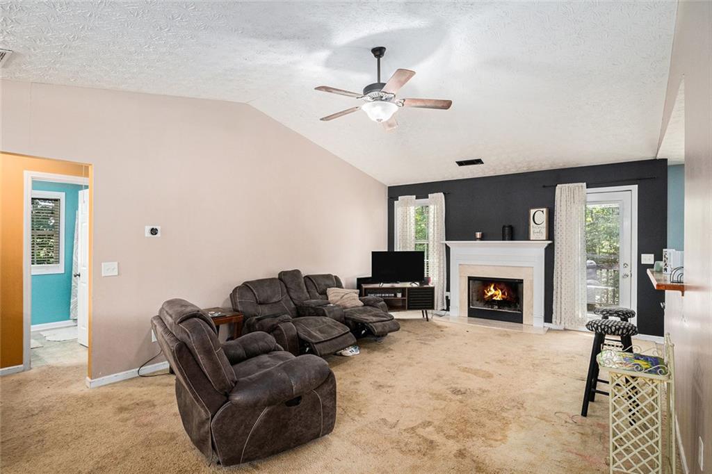 3348 Peyton Drive