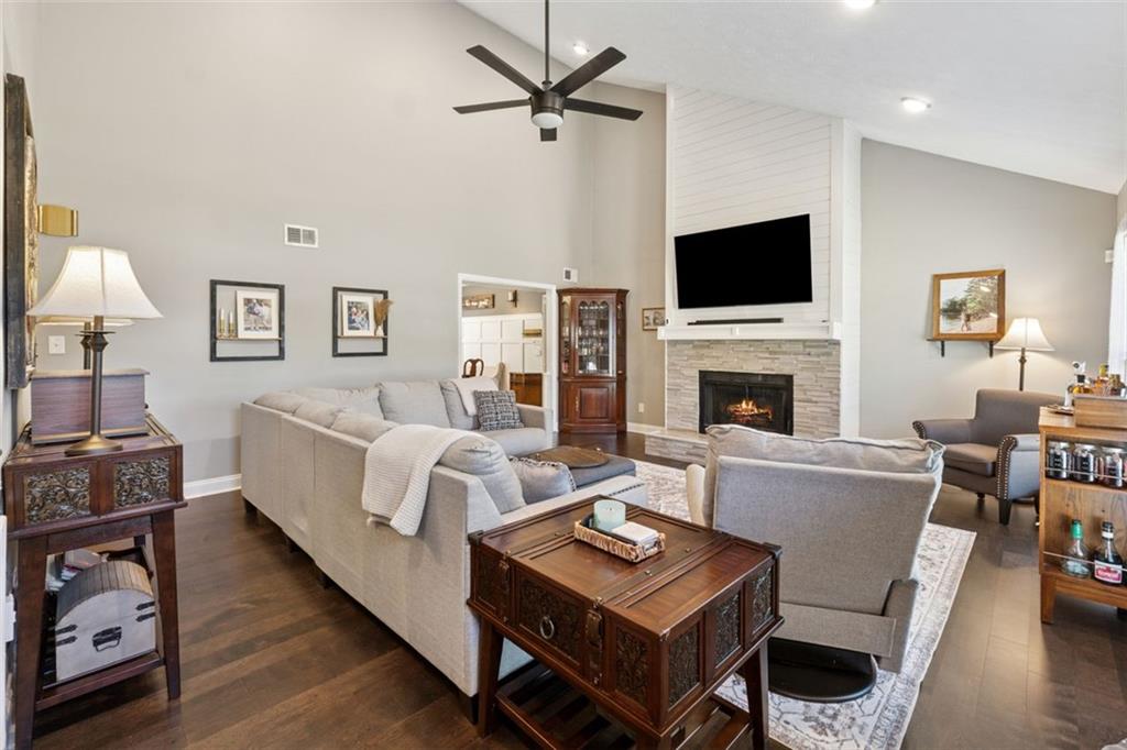 10245 Old Woodland Entry, Alpharetta, Georgia image 3