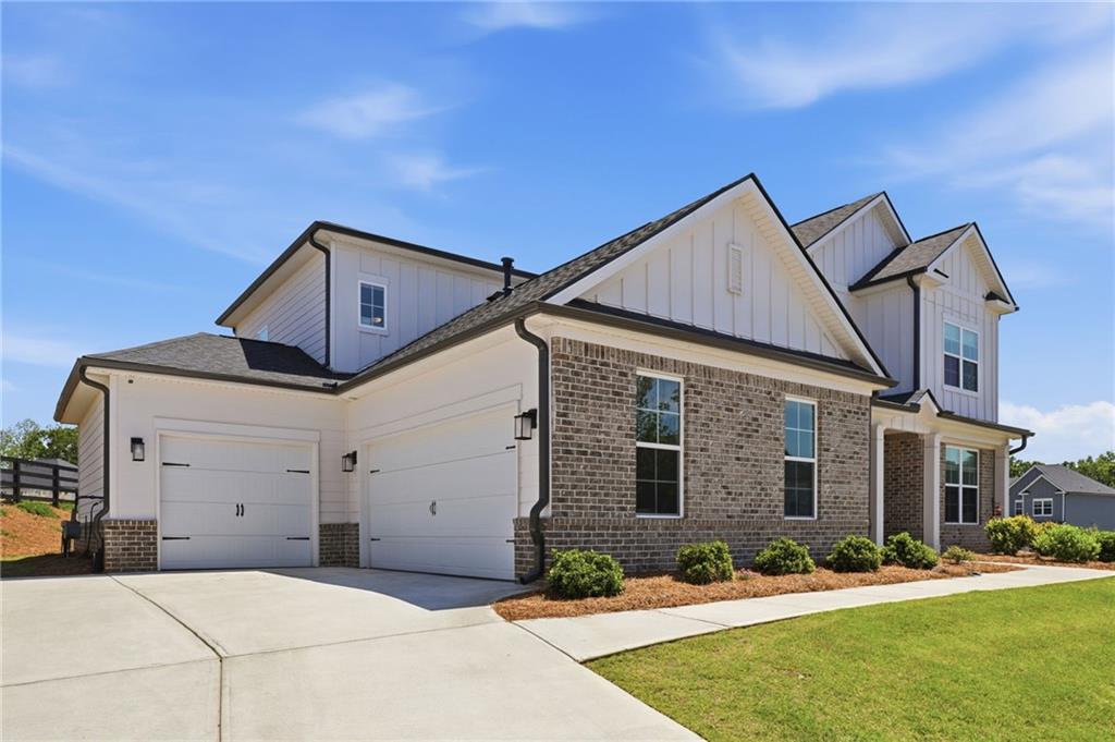 195 Carmichael Drive