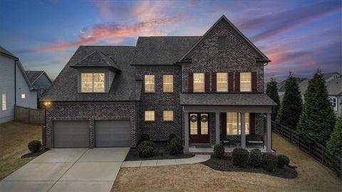 Homes For Sale - 541 Edgewater Drive<br/> Canton, GA 30115