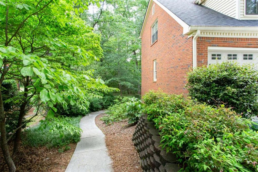 1855 Vintage Drive, Snellville, Georgia image 6