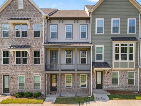 Townhouse For Sale - 2517 Painted Buckeye Chase<br/> Smyrna, GA 30080