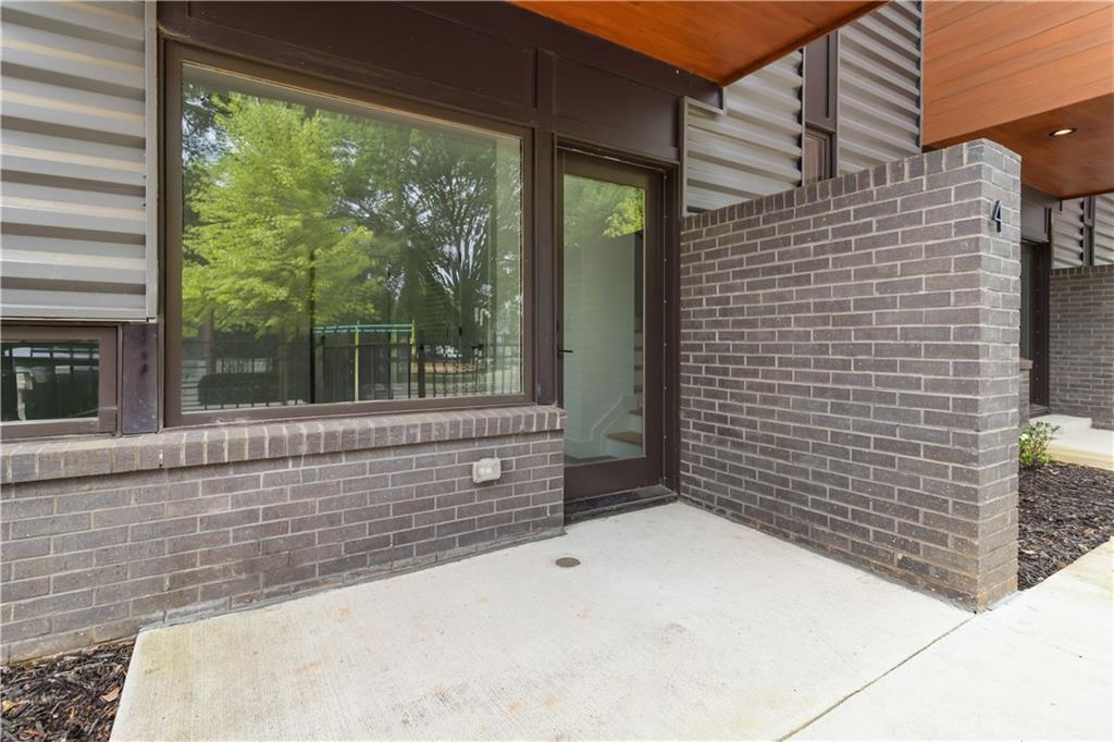 367 Parkway Drive NE 4