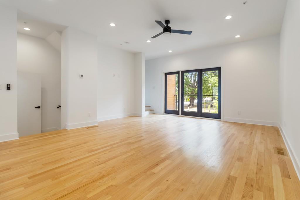 367 Parkway Drive NE 4