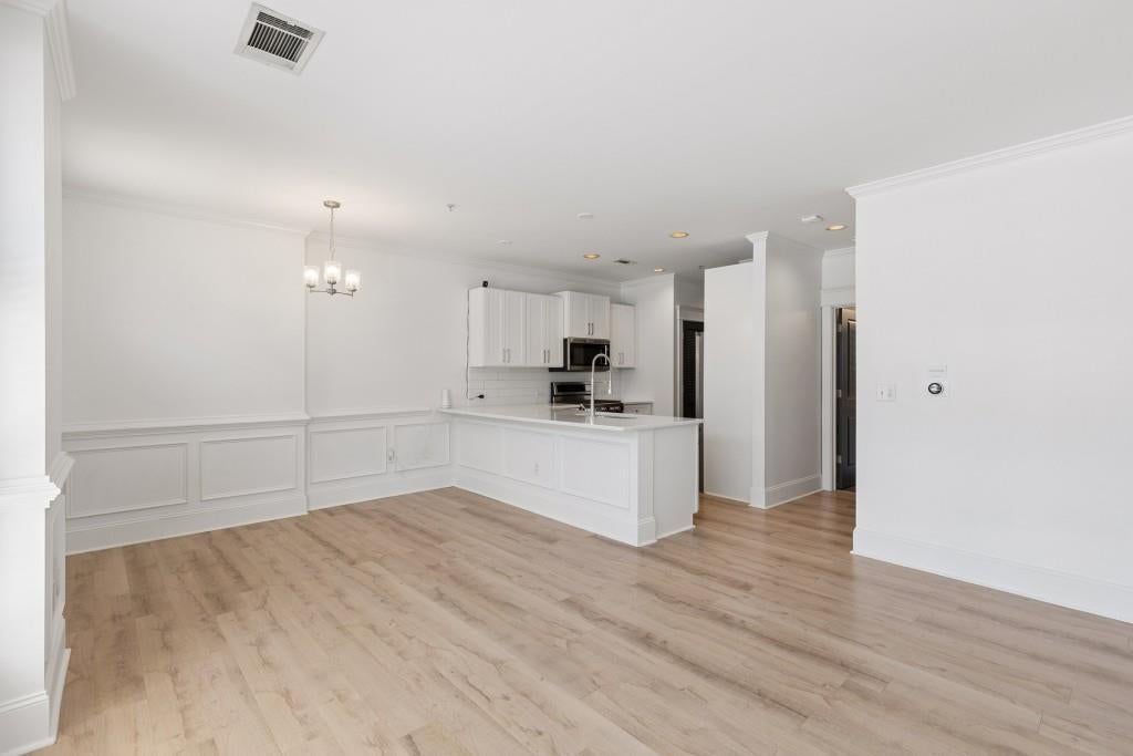 625 Piedmont Avenue NE 107