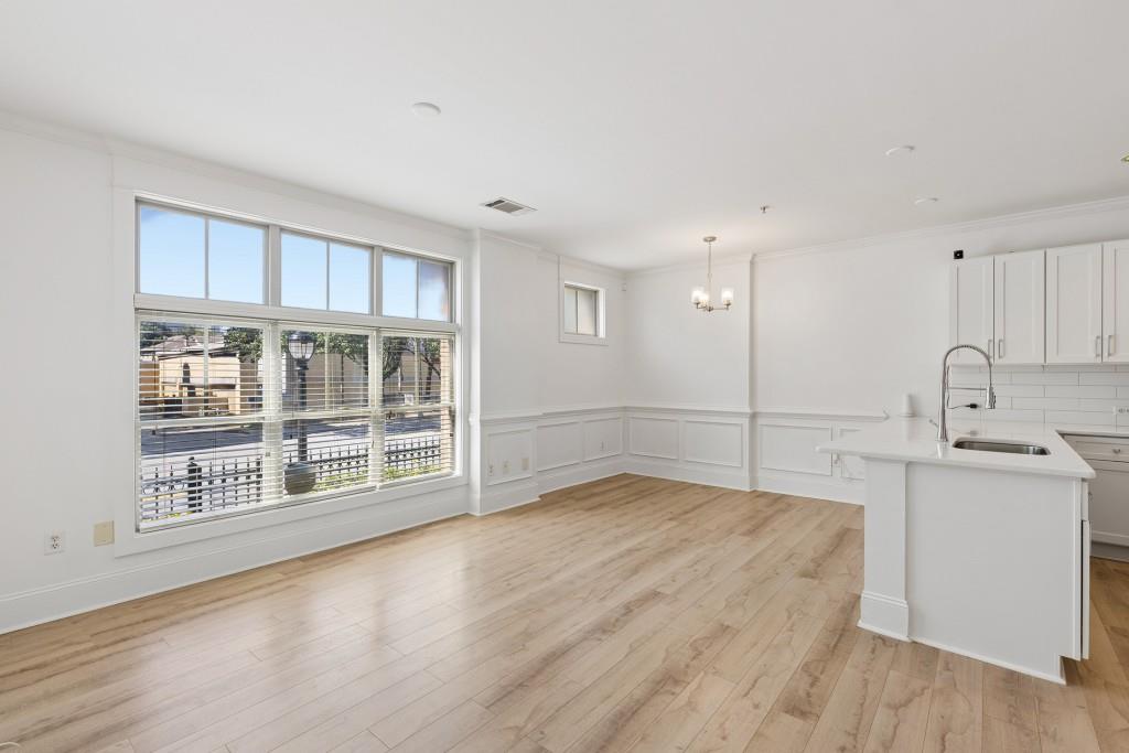 625 Piedmont Avenue NE 107