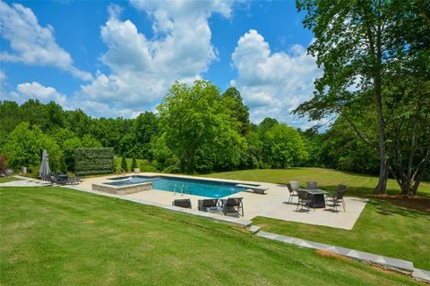 A home in Dawsonville