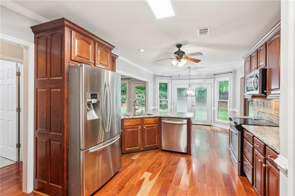 2437 Camden Lake View, Acworth, Georgia image 15