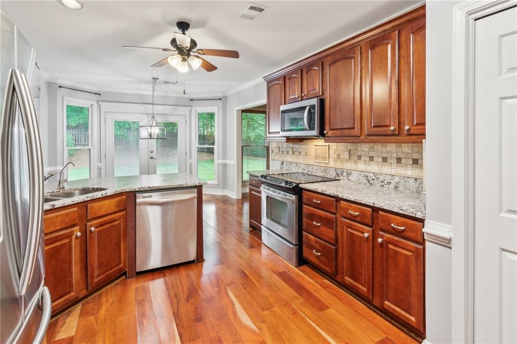 2437 Camden Lake View, Acworth, Georgia image 14