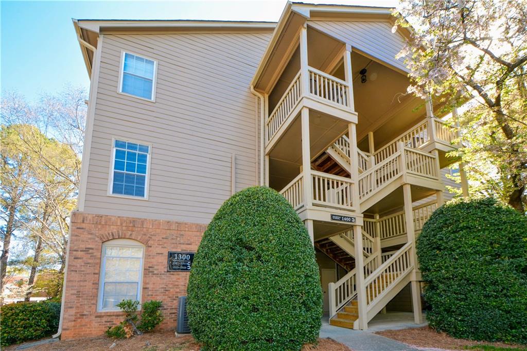 1315 Mcgill Park Avenue, Atlanta, Georgia image 2