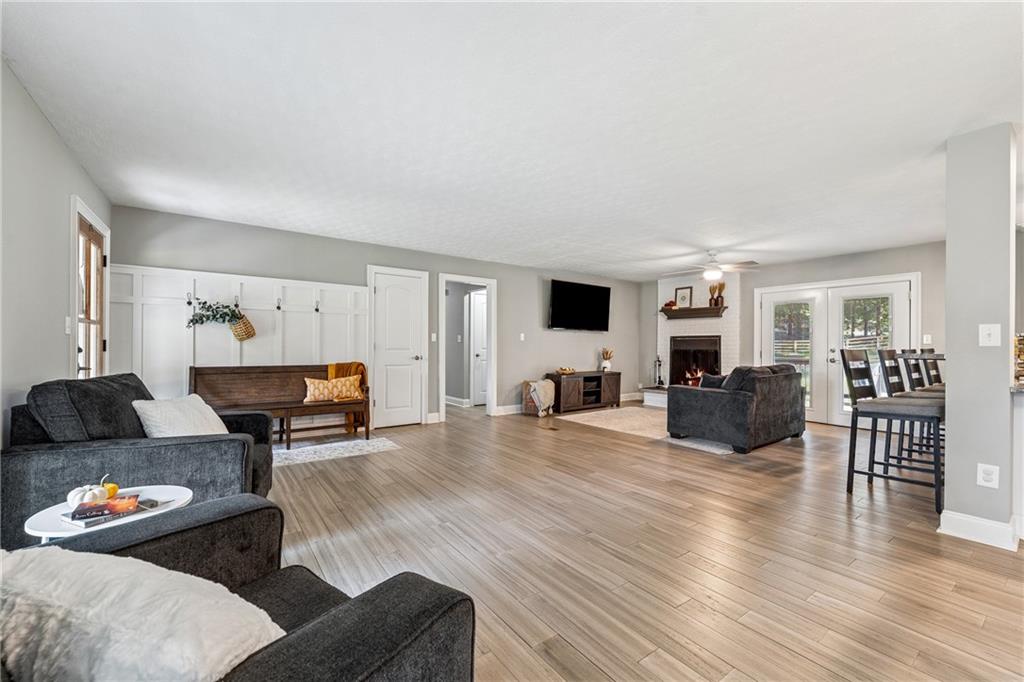 2405 VIRGINIA HEIGHTS Drive