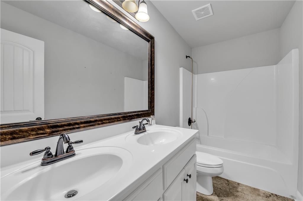 Pendergrass Station - Residential Lease