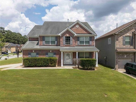 Homes For Sale - 7562 Bowhead Court<br/> Fairburn, GA 30213