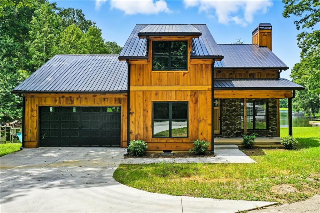 579 Twin Mountain Lake Circle