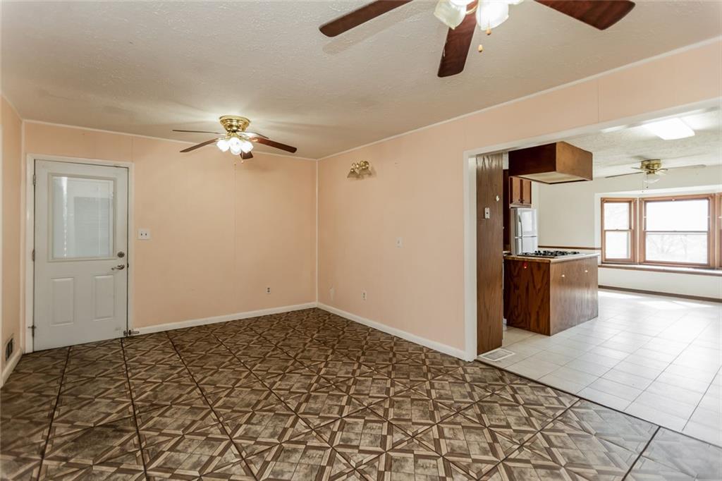 1146 E Fayetteville Road