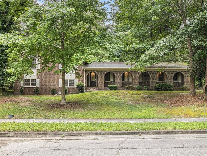 2544 Peyton Woods Trail, Atlanta, Georgia image 1