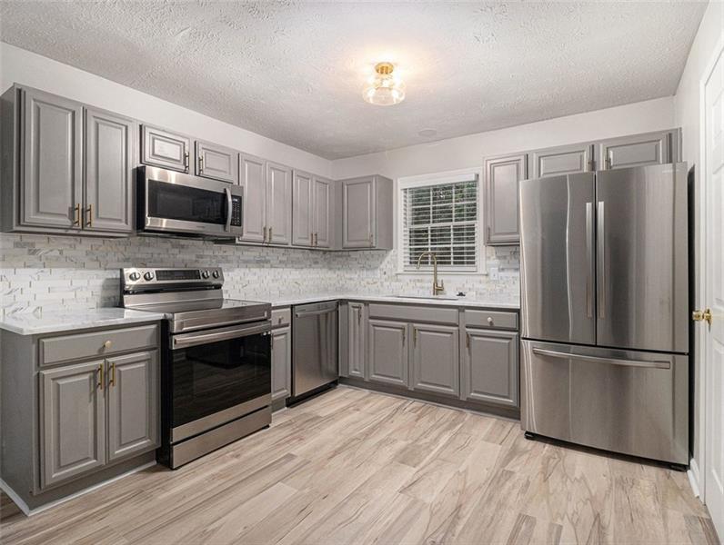 2544 Peyton Woods Trail, Atlanta, Georgia image 7