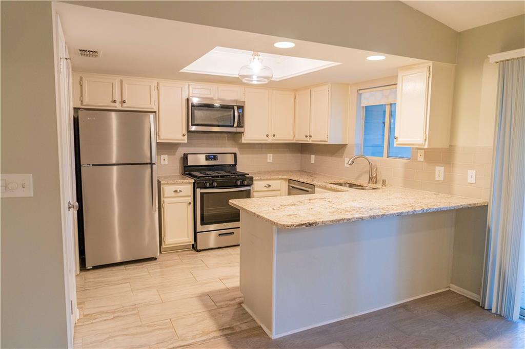 72 Fair Haven Way SE