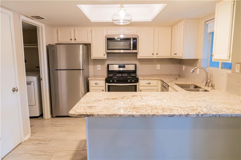 72 Fair Haven Way SE