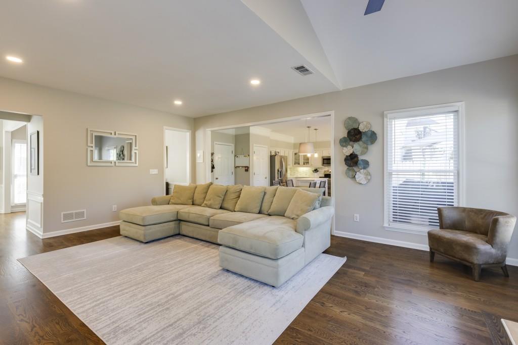 5446 Oxford Chase Way, Dunwoody, Georgia image 14