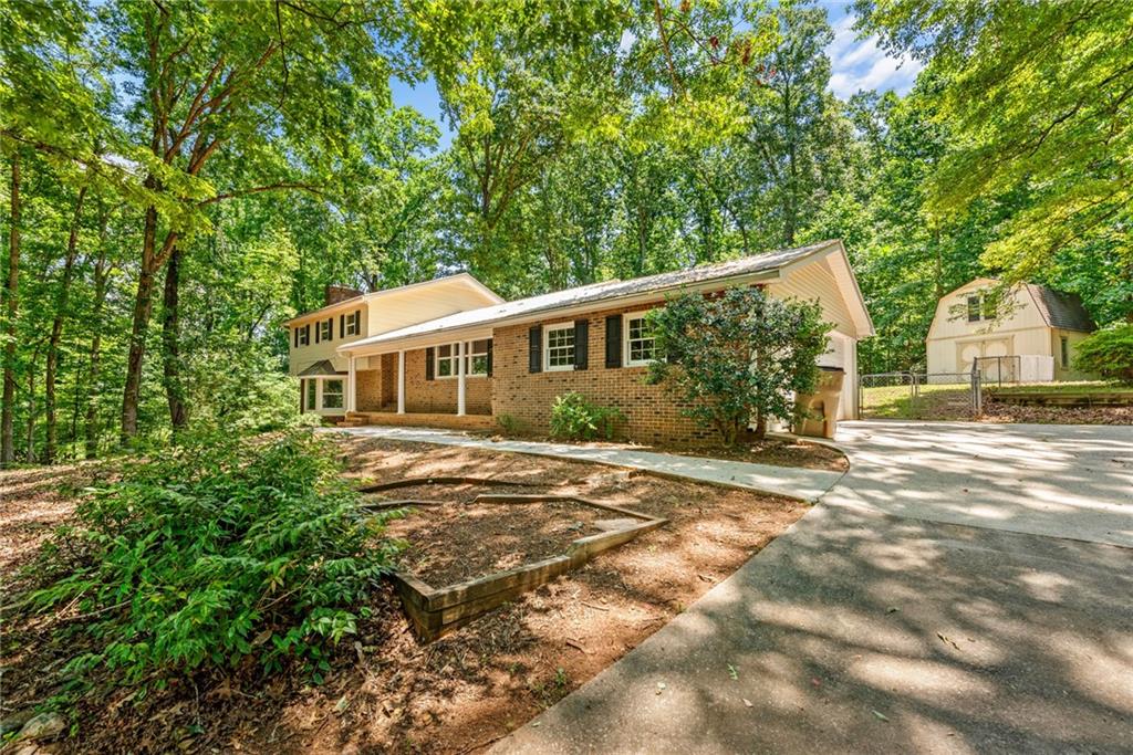 4848 Red Oak Drive