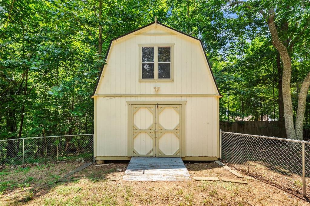 4848 Red Oak Drive