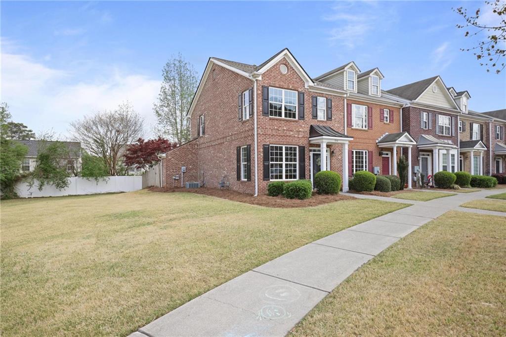 1754 Heights Circle #11, Kennesaw, Georgia image 2