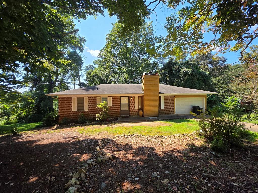 Great opportunity for a savy buyer or investor looking for instant equity. This ranch is an easy fixer upper listed below appraised value. Schedule your showing now for this rare opportunity.