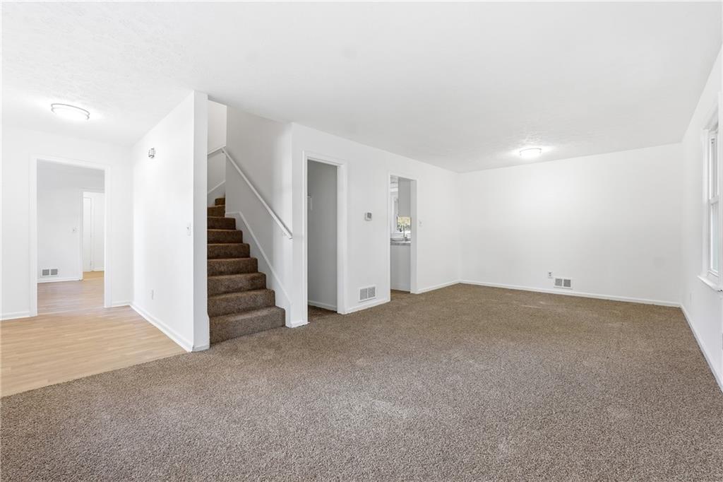 6917 Laurelwood Drive