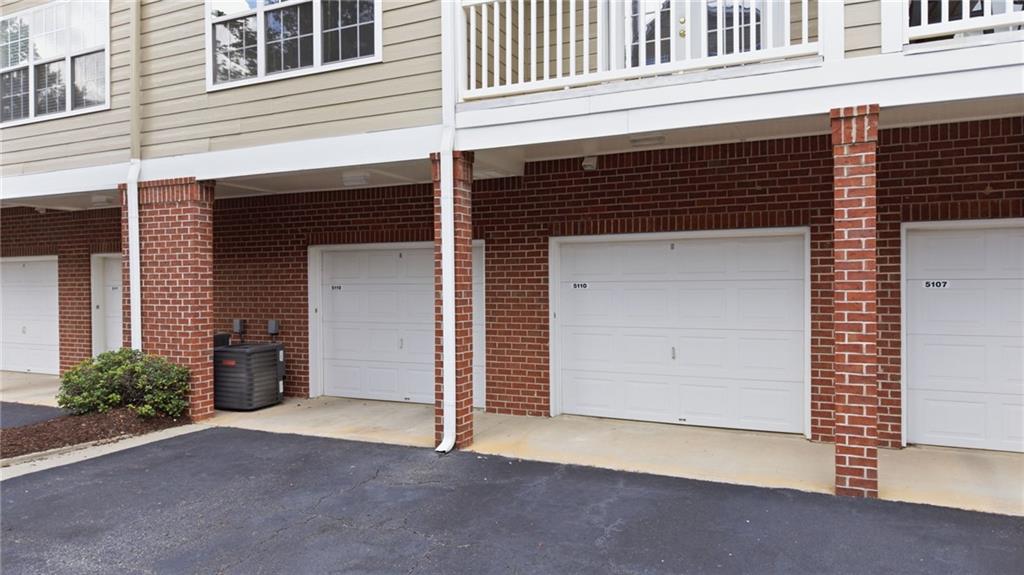 5110 Woodland Lane