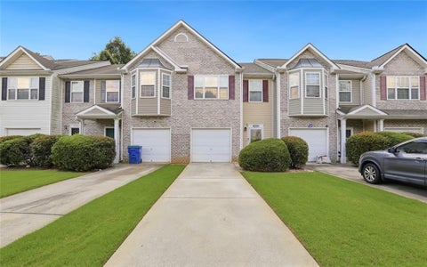 Townhouse For Sale - 4908 Sierra Way<br/> South Fulton, GA 30349