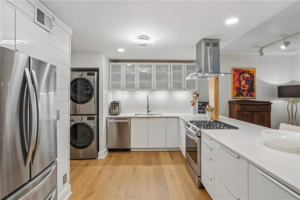2632 Peachtree Road NW 302B