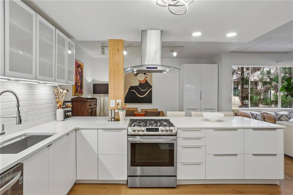 2632 Peachtree Road NW 302B