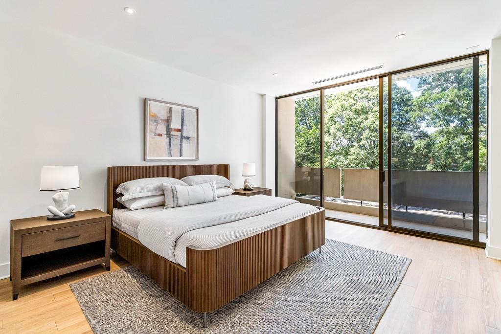 2575 Peachtree Road NE 6G