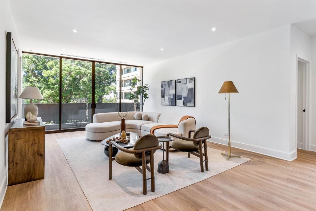 Plaza Towers - Residential